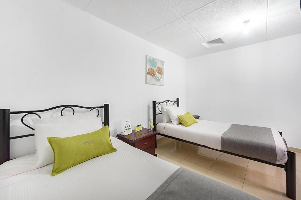 Hotel Casa Normandia Bogota Ngoại thất bức ảnh